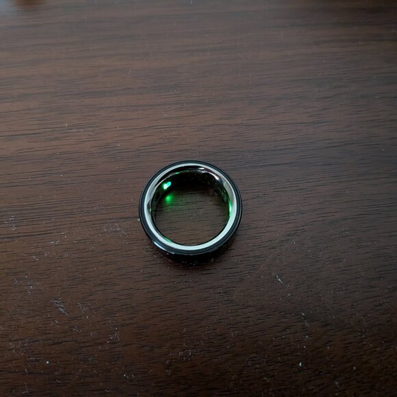 Oura - Ring 4 - Smart Ring Size 7 - Picture 2 of 2